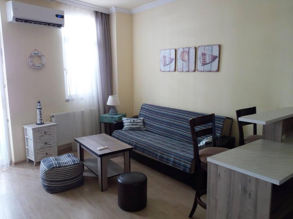 Appartement Ruso'S Flat à Batoumi Extérieur photo